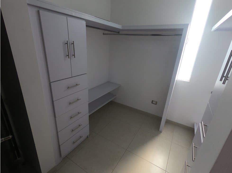 CASA EN VENTA AL NORTE RESIDENCIAL REAL DEL MOLINO — foto 6