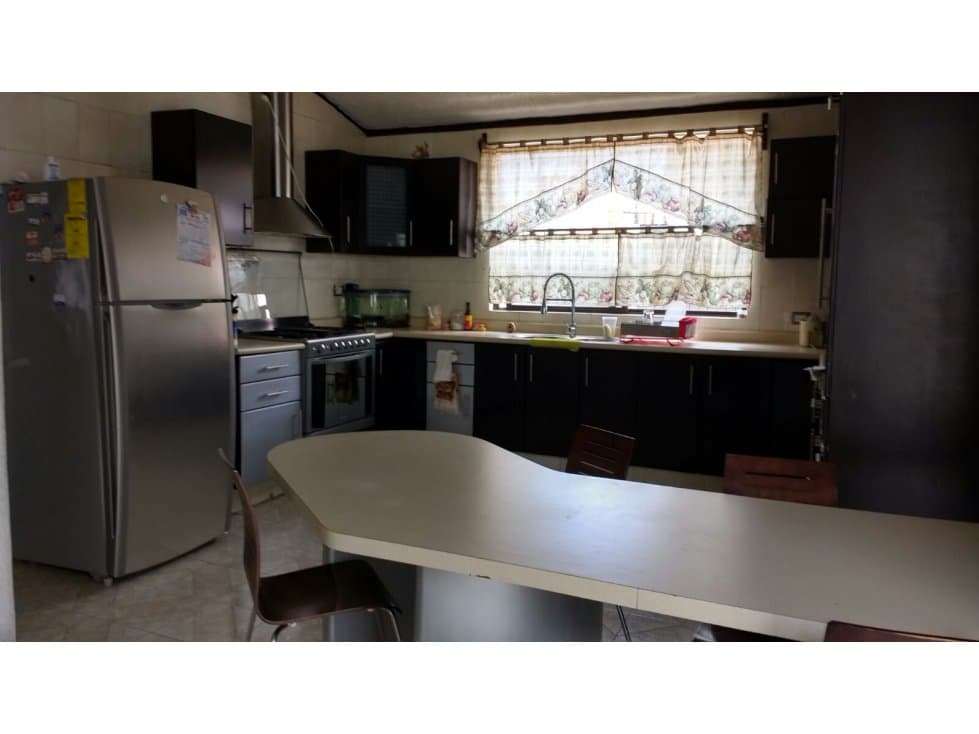 CASA DE UN PISO LOMAS DEL CAMPESTRE AL NORTE — foto 1
