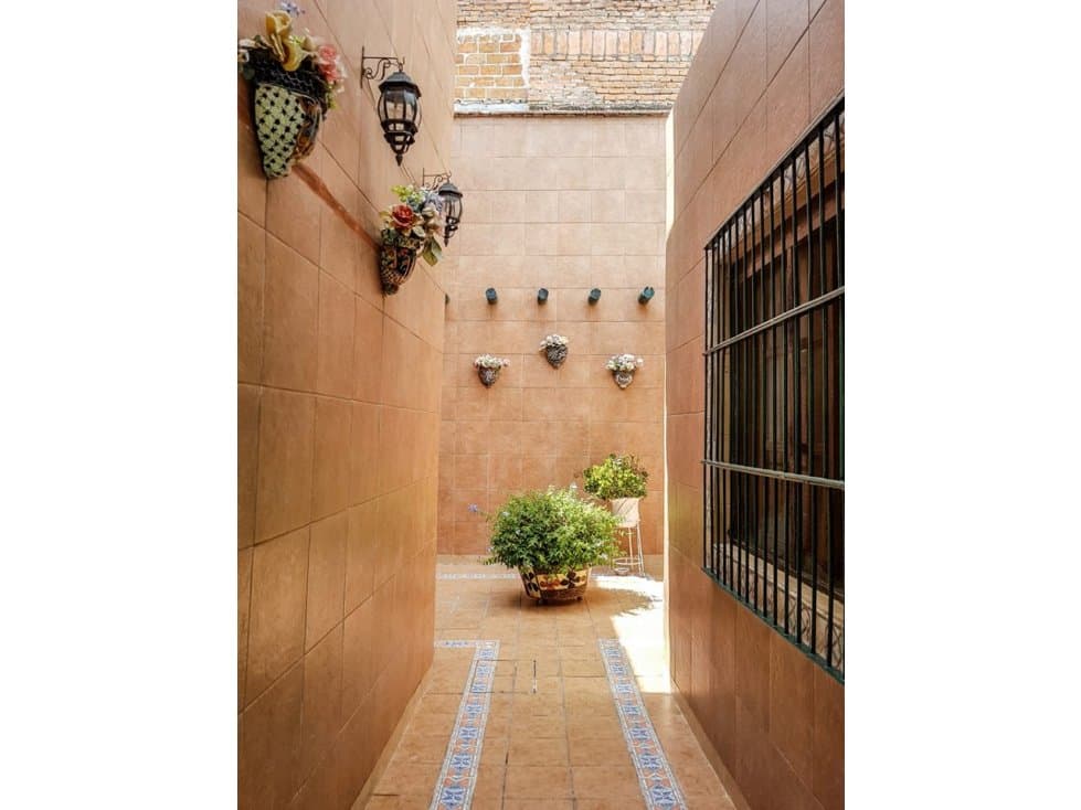 CASA ANTIGUA EN VENTA EXCELENTE!!!!   ZONA  CENTRO — foto 3
