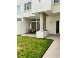 CASA EN RENTA AL NORTE RESIDENCIAL SANTO DOMINGO