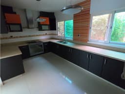 CASA EN VENTA AL NORTE CON ROOF GARDEN TROJES SAN CRISTOBAL
