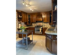 CASA EN VENTA AL SUR EN FRACC. JARDINES DE LAS FUENTES