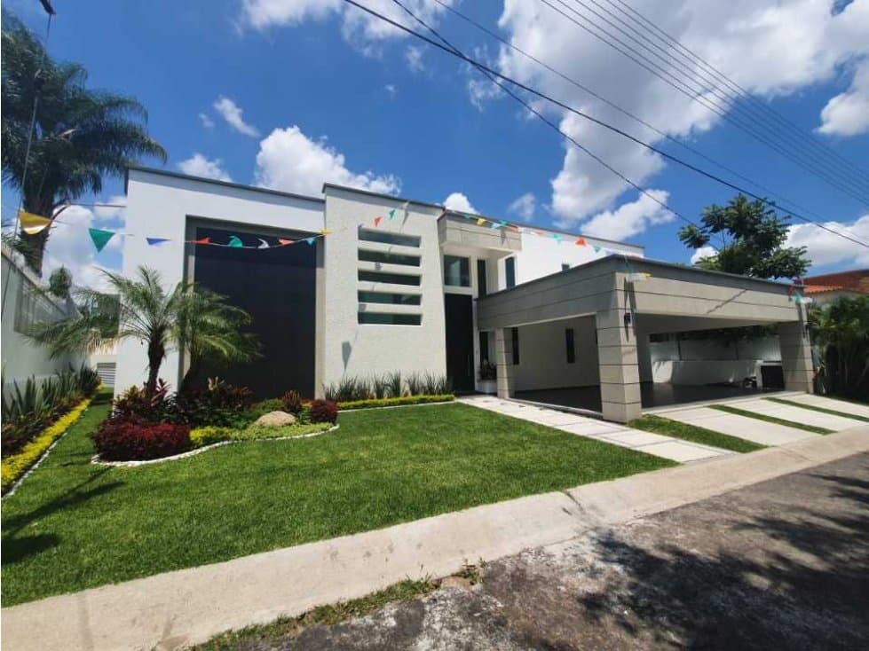 IMPECABLE RESIDENCIA — foto 1