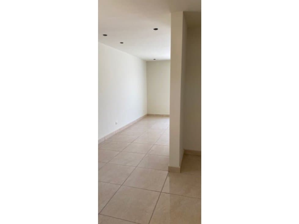 MODERNA EN HACIENDA SAN RAFAEL — foto 5
