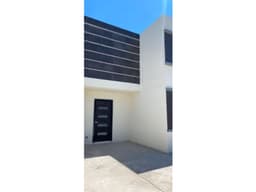 CASA CON RECAMARA EN PLANTA BAJA EN RES. HACIENDA SAN RAFAEL