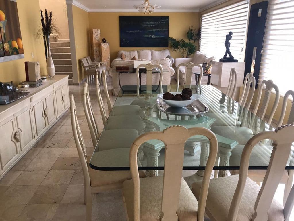 CASA INTERLOMAS — foto 2