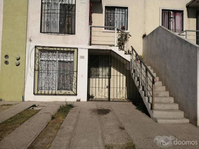 Oportunidad Casa en Fracc Los Cantaros — foto 1