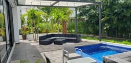 CASA EN VENTA EN RESIDENCIAL LAGOS DEL SOL CANCUN 3 RECAMARAS ALBERCA + CUARTO DE SERVICIO