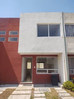 Renta Casa en Fraccionamiento Villas de Cortes
