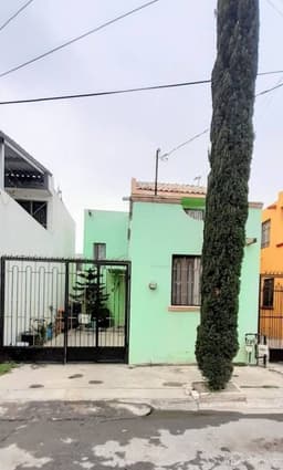 Casa en venta en San Nicolás de los Garza, col. Parques de Santo Domingo, cerca de Antiguo Camino Santo Domingo, Camino al Mezquital, Av. Las Torres, Av. Casa Blanca, Av. Los pinos.
