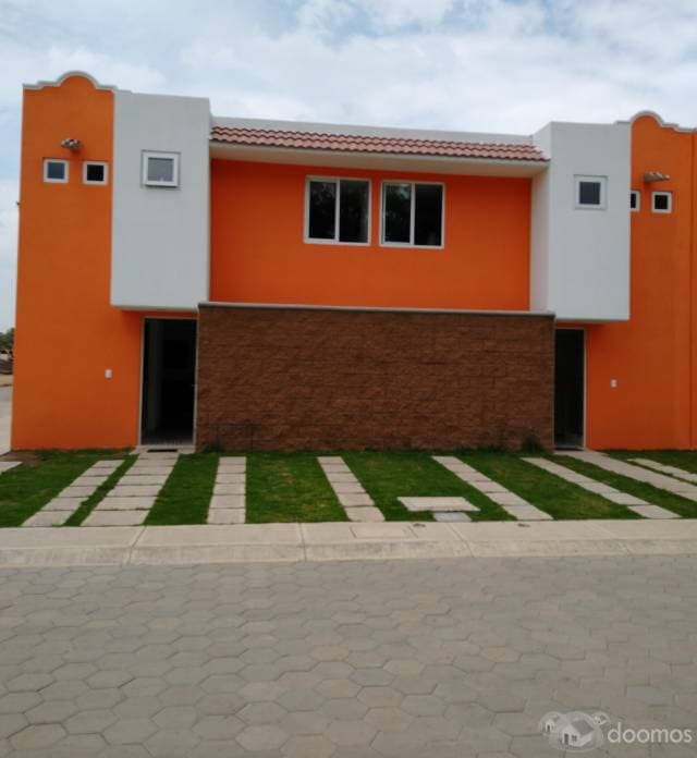 CASA EN ZUMPANGO — foto 1