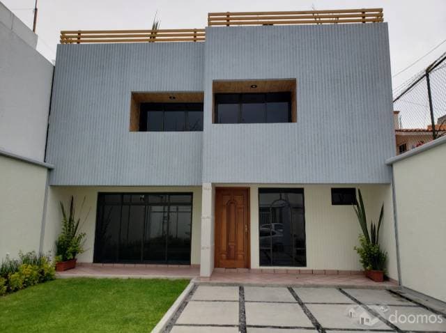 Casa en Renta Con excelentes acabados. — foto 1