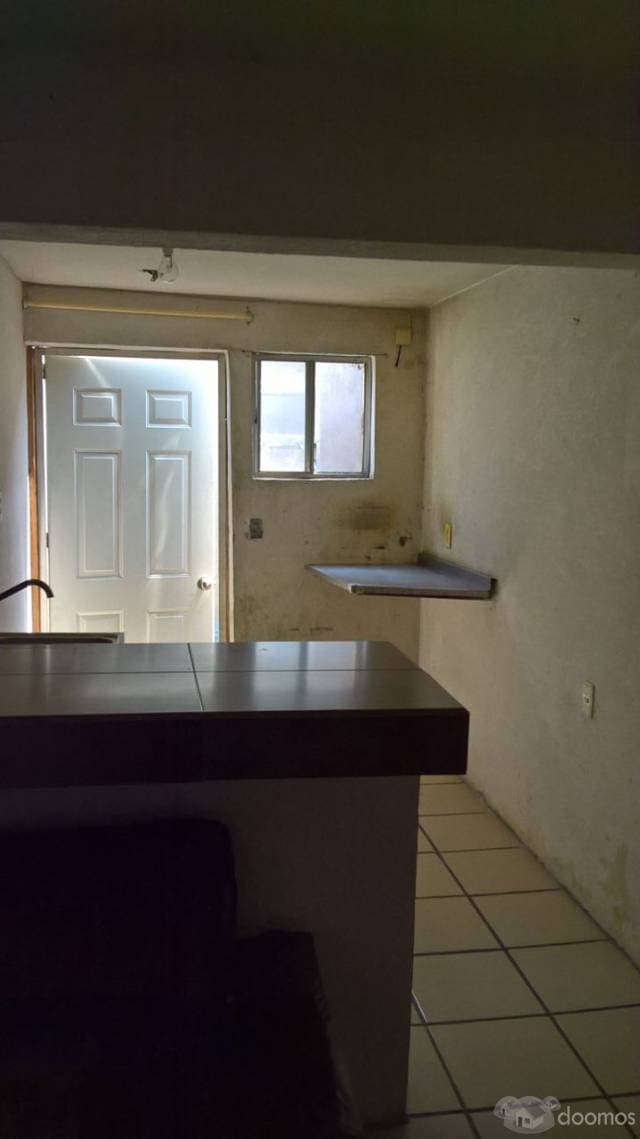 ¡¡¡Excelente Oportunidad para Invertir, casa con 4 departamentos!! — foto 6