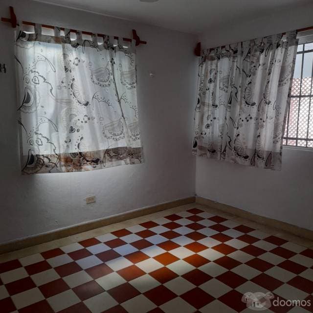 CASA EN ESQUINA Y A 50 METROS DEL MALECON EN PUERTO PROGRESO — foto 2