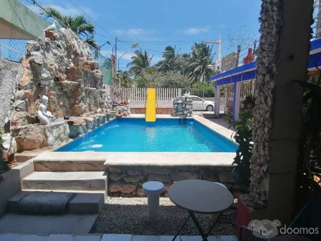 CASA DE 4 RECAMARAS Y 2 ALBERCAS A 200 METROS DE LA PLAYA EN PROGRESO. — foto 1