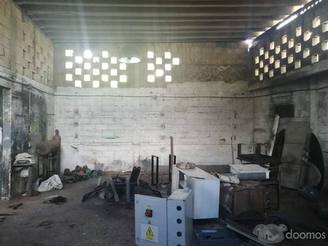 LOCAL COMERCIAL CON OFICINAS EN EXCELENTE UBICACIÓN — foto 7