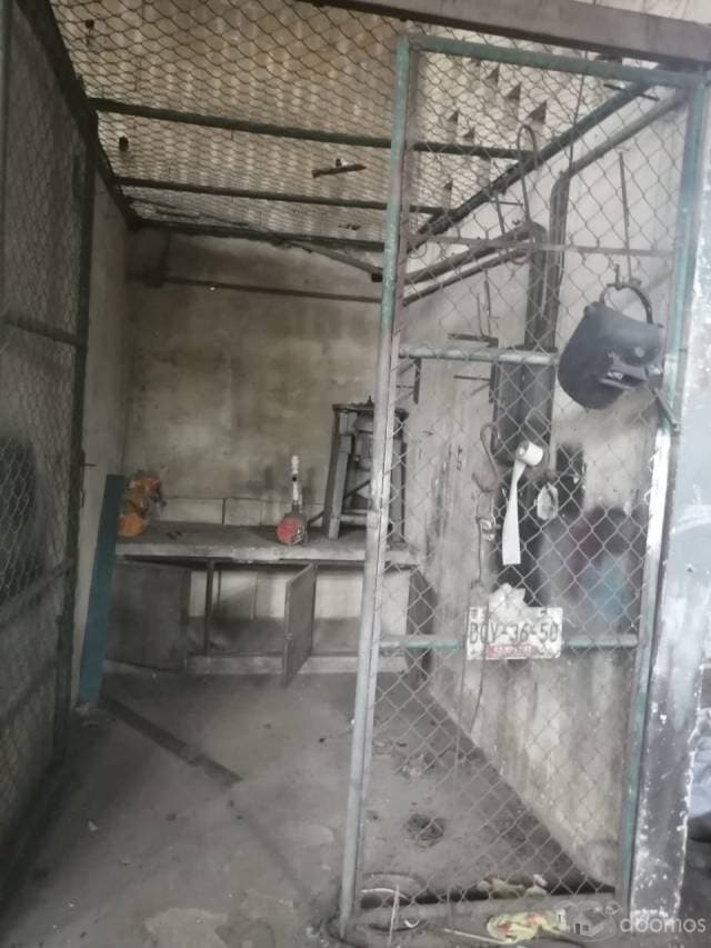 LOCAL COMERCIAL CON OFICINAS EN EXCELENTE UBICACIÓN — foto 9