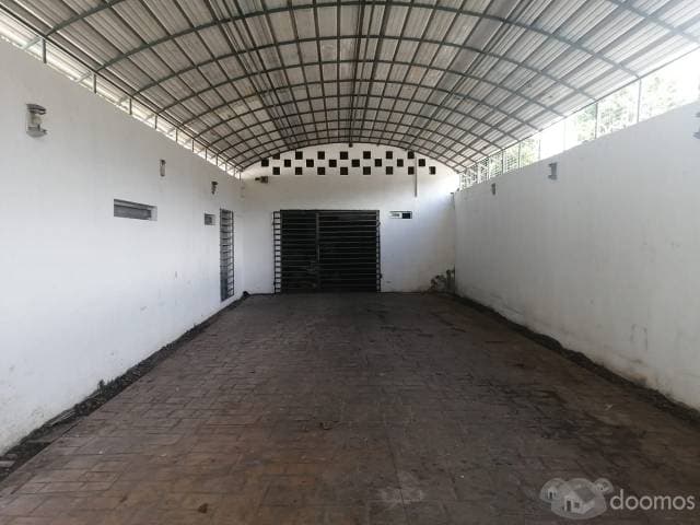 LOCAL COMERCIAL CON OFICINAS EN EXCELENTE UBICACIÓN — foto 10