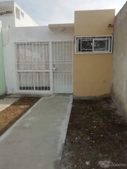 SE VENDE BONITA CASA EN PUENTE MORENO