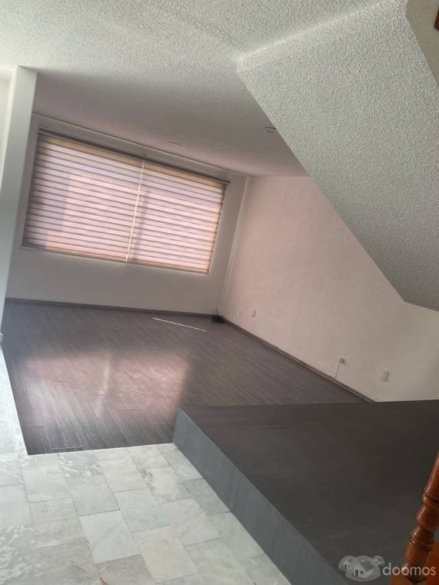 HERMOSA CASA REMODELADA — foto 2