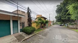 BONITA CASA EN LOMAS DE VISTA HERMOSA CUERNAVACA EN REMATE