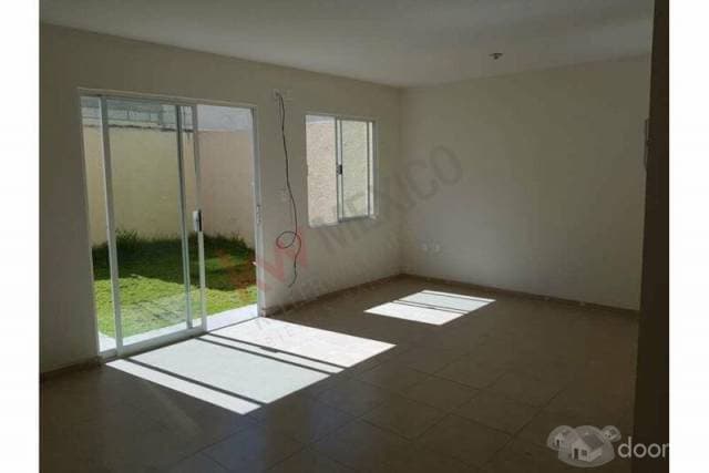 Casa Grande Frente A Parque Central De Fraccionamiento! — foto 5
