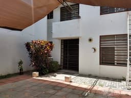 Hermosa residencia en buen estado