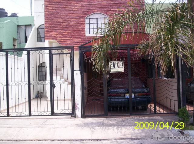 VENTA DE CASA DUPLEX, PLANTA BAJA — foto 1