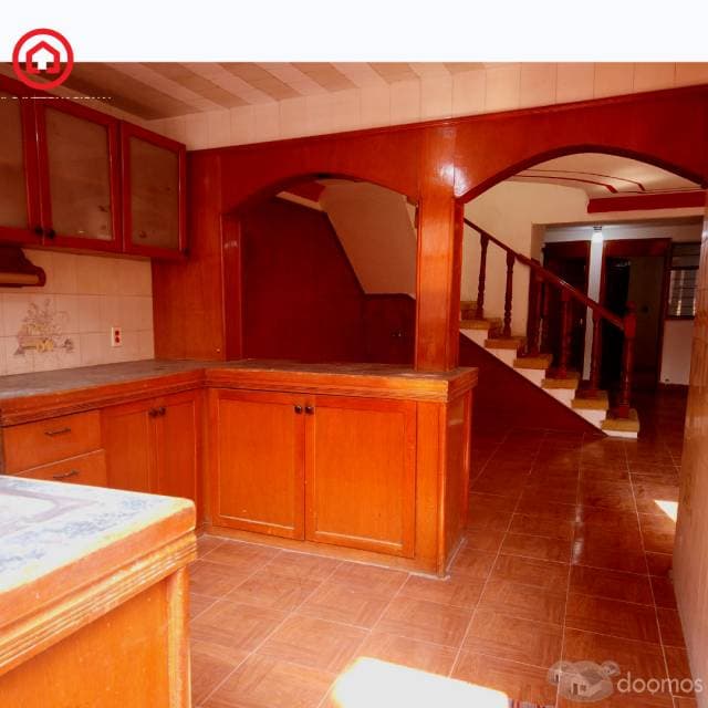 CASA CON 2 VIVIENDAS ADICIONALES — foto 2
