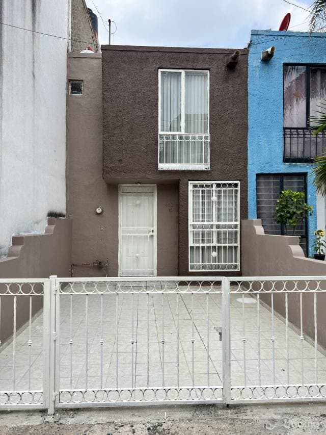 CASA EN RENTA — foto 1