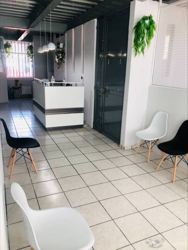 ALQUILER OFICINAS FRENTE A MUNDO E — foto 8