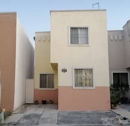 CASA EN VENTA PRIVADA JARDIN