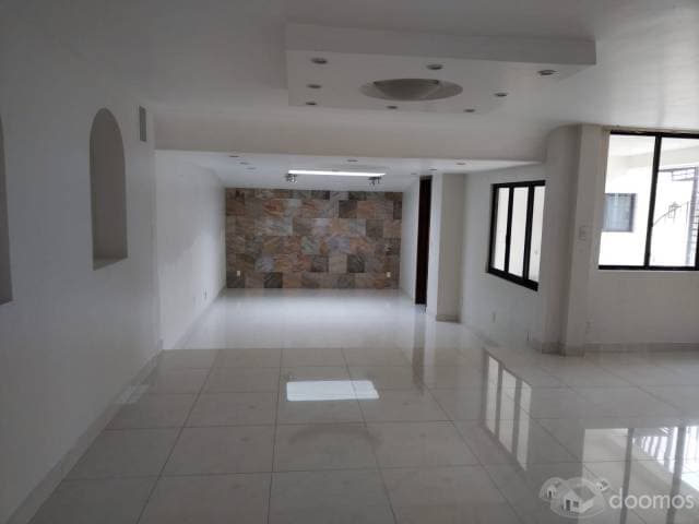 CASA EN VENTA CIUDAD. SATÉLITE CIRCUITO JURISTAS — foto 2