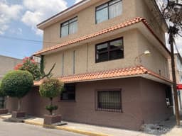 En venta Hermosa Casa ubicada en esquina cerca de Lindavista