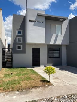 PRECIOSA Y LUJOSA RESIDENCIA EN FRACCIONAMIENTO PRIVADO