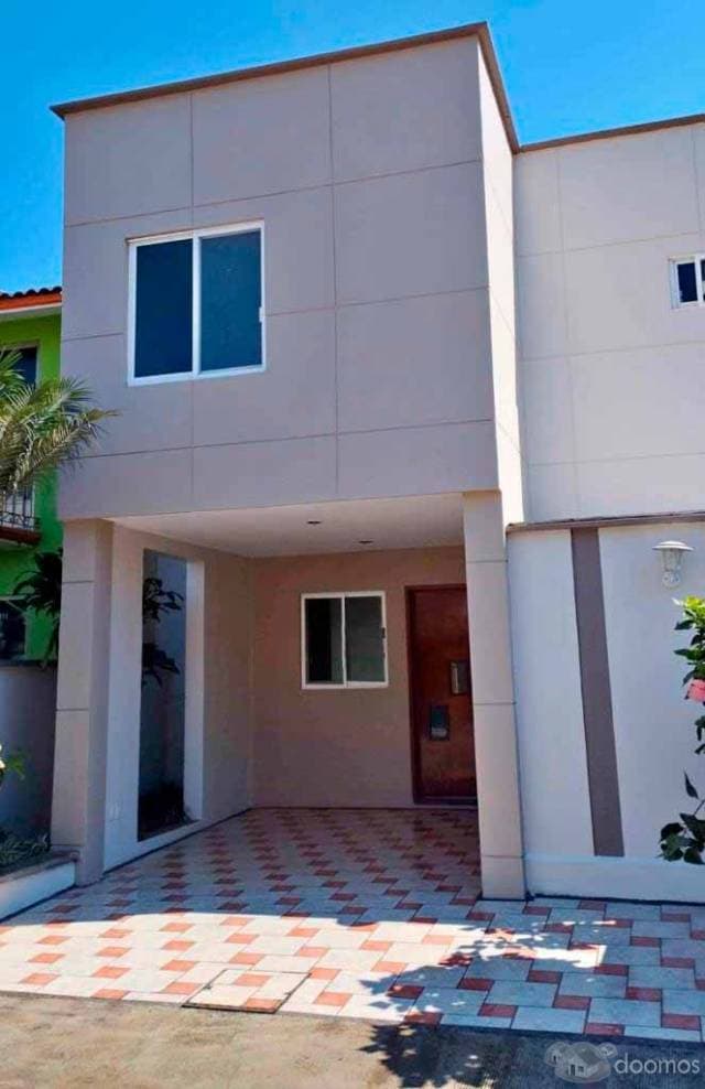 CASA EN LA COLONIA LA MODERNA — foto 1