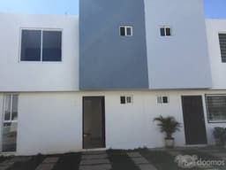 Casa nueva de 3 recamaras en coto privado por Torreón Nvo.