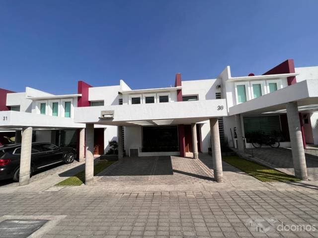 CASA EN VENTA MUY CERCANA A UVM METEPEC — foto 1