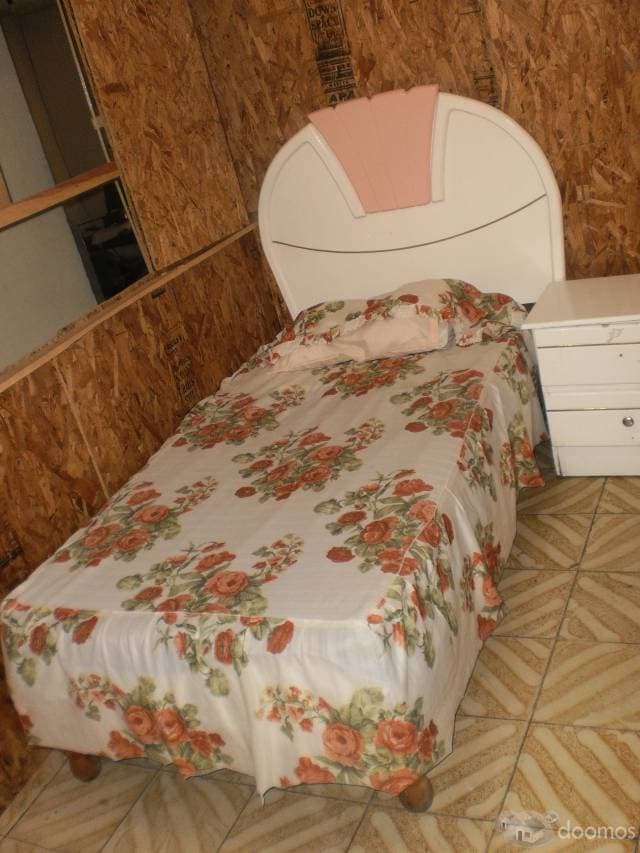 SE RENTAN CUARTOS INDIVIDUALES AMUEBLADOS — foto 1
