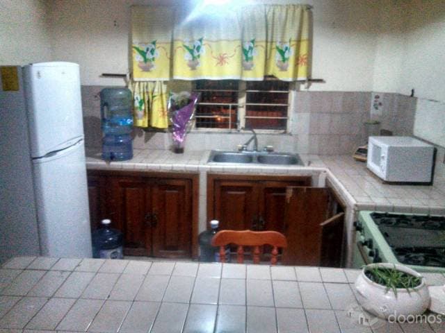 SE RENTAN CUARTOS INDIVIDUALES AMUEBLADOS — foto 4