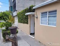CASA UN NIVEL CON EXCELENTE UBICACION LISTA PARA QUE LA PONGAS A TU GUSTO