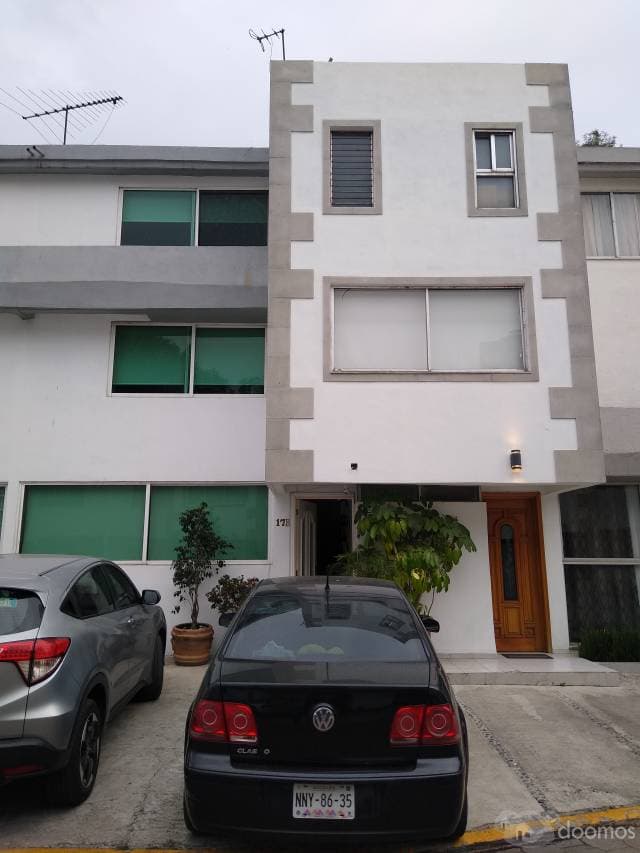 CASA EN VENTA EN ECHEGARAY — foto 1