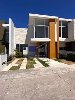 C129 Casa Nueva en venta Fraccionamiento Misión de la Montaña 3 recámaras Altozano