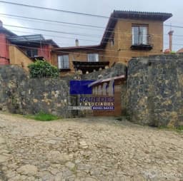 C145 Casa estilo colonial en venta con hermosa vista al Lago de Pátzcuaro Michoacán