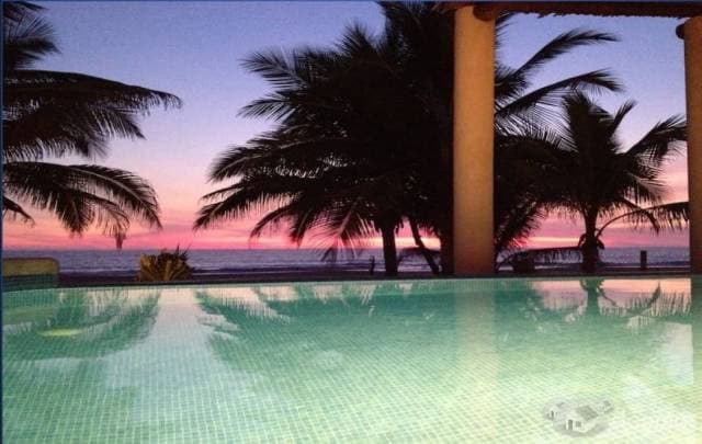 Excelente oportunidad de inversión casa frente a la Playa — foto 2