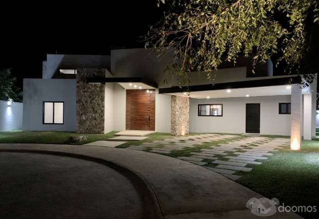 Espectacular Residencia en el Norte de Mérida — foto 1