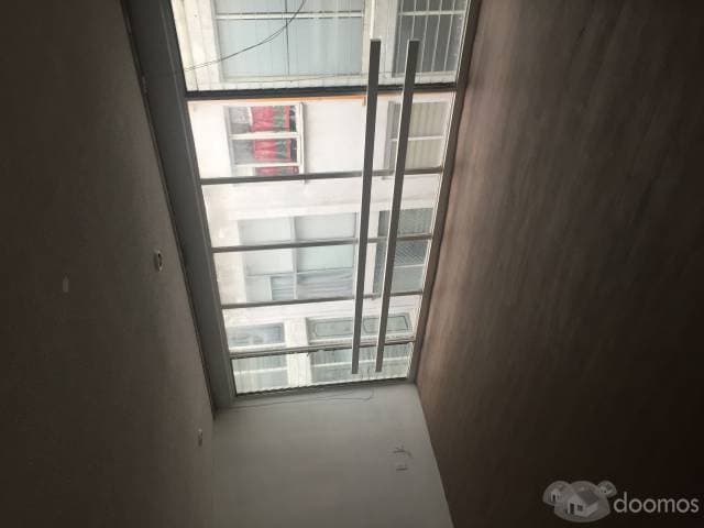 Buen departamento en cómodo edificio sólido. — foto 2