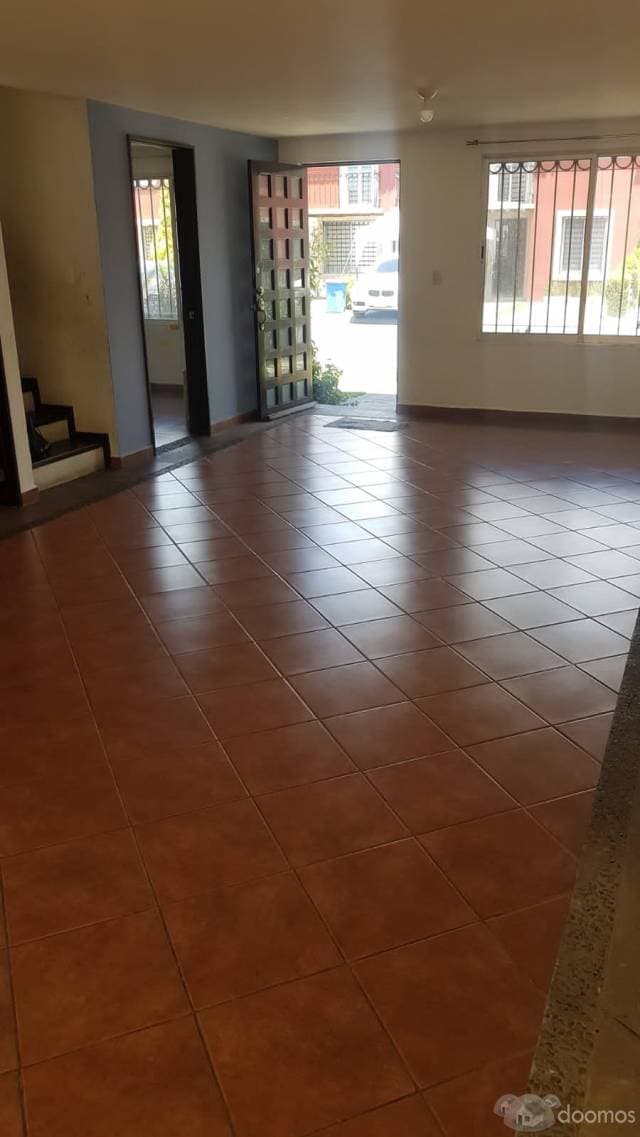 SE VENDE HERMOSA  CASA — foto 3