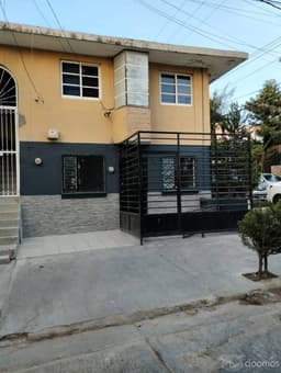 Casa totalmente remodelada (En pinar de la calma, cercas de ITESO)