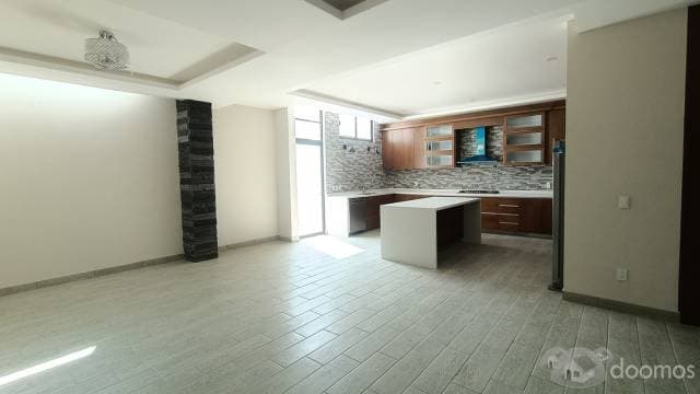 Casa en Venta en Real del Bosque — foto 2